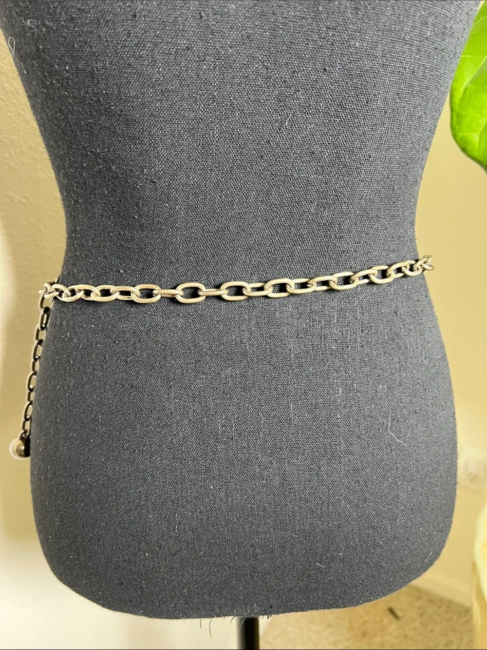 ESCADA Women’s Vintage Chainlink Metal Three-layer Antique Silver Tone Belt